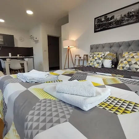 Natura Apartment *
